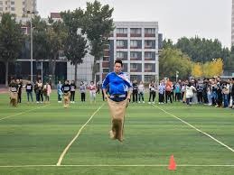 英超：利物浦客场3-2险胜诺维奇